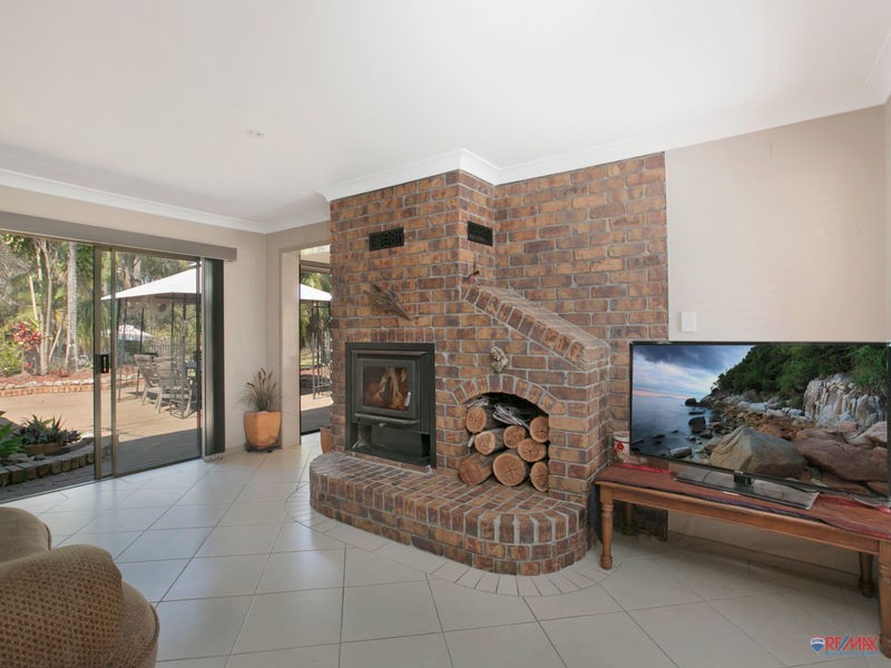 4 SILVERASH CT, Capalaba QLD 4157