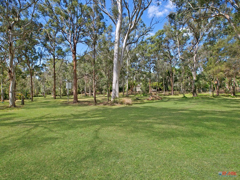 4 SILVERASH CT, Capalaba QLD 4157