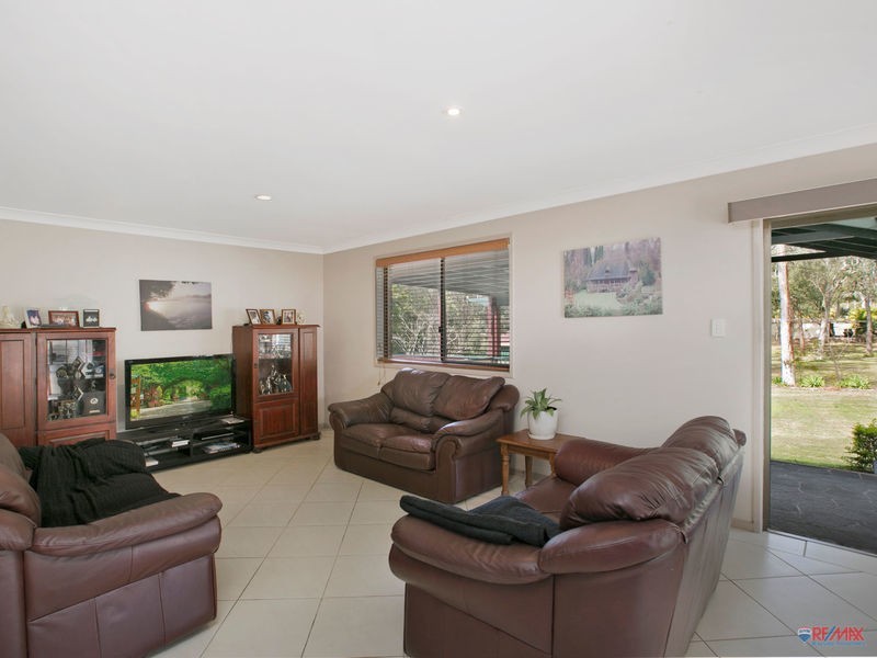 4 SILVERASH CT, Capalaba QLD 4157