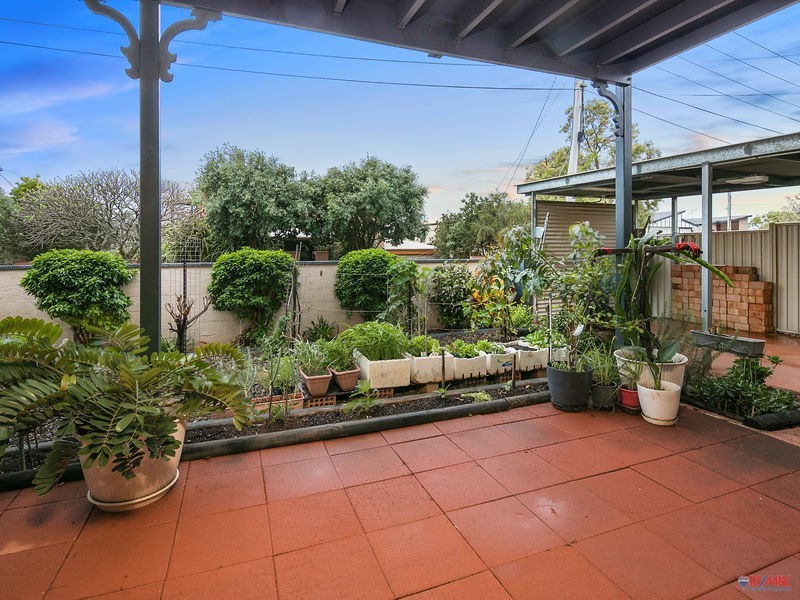 8 Apsley Street, Wellington Point QLD 4160