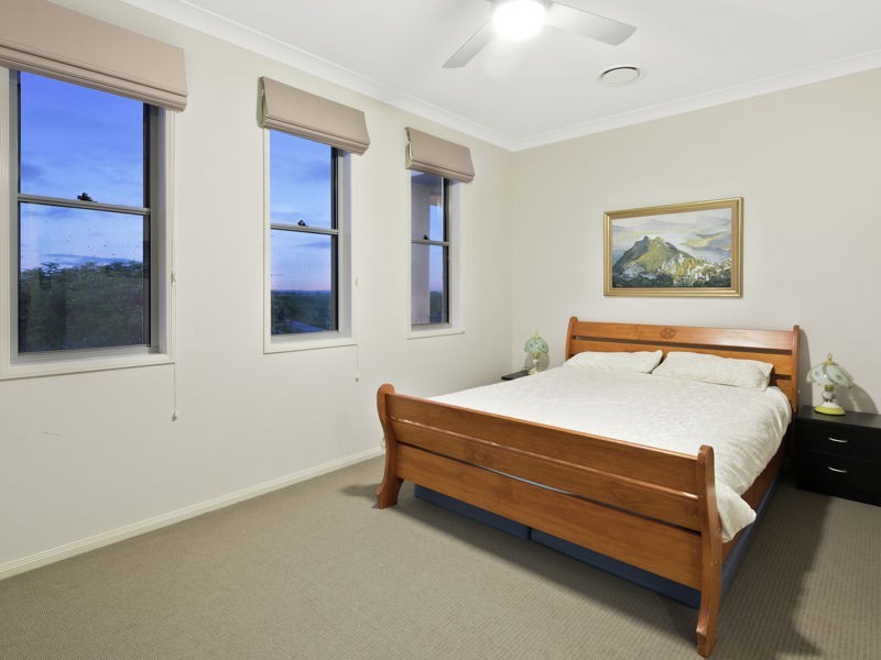 53 Rowland Ave, Wakerley QLD 4154