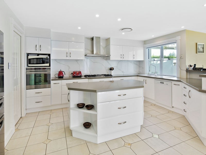 9 Seacrest Court, Raby Bay QLD 4163