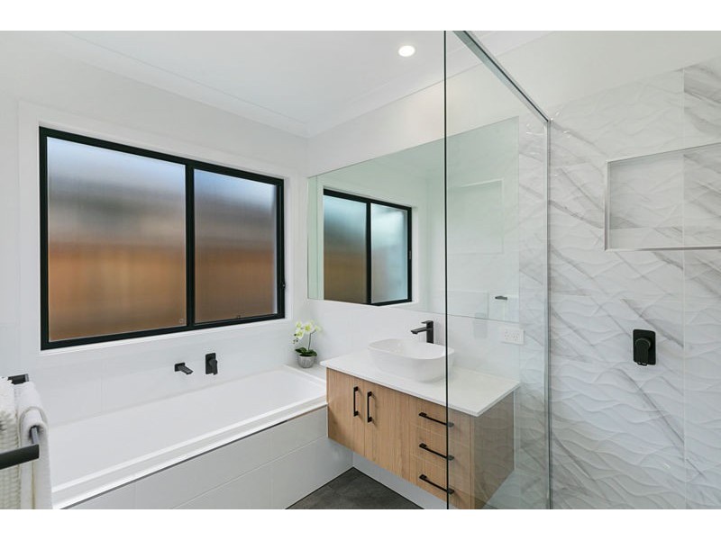 13 Springwater Street, Thornlands QLD 4164