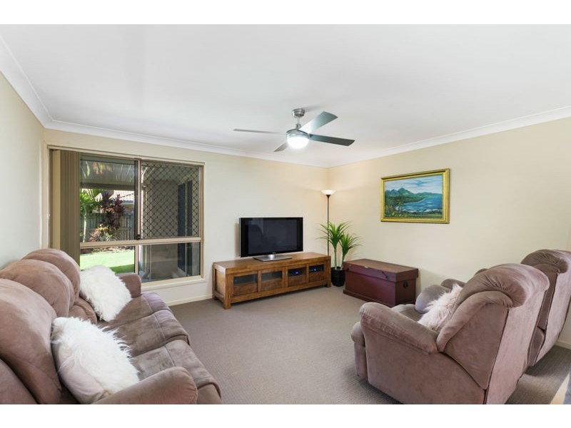10 Anchor Place, Redland Bay QLD 4165