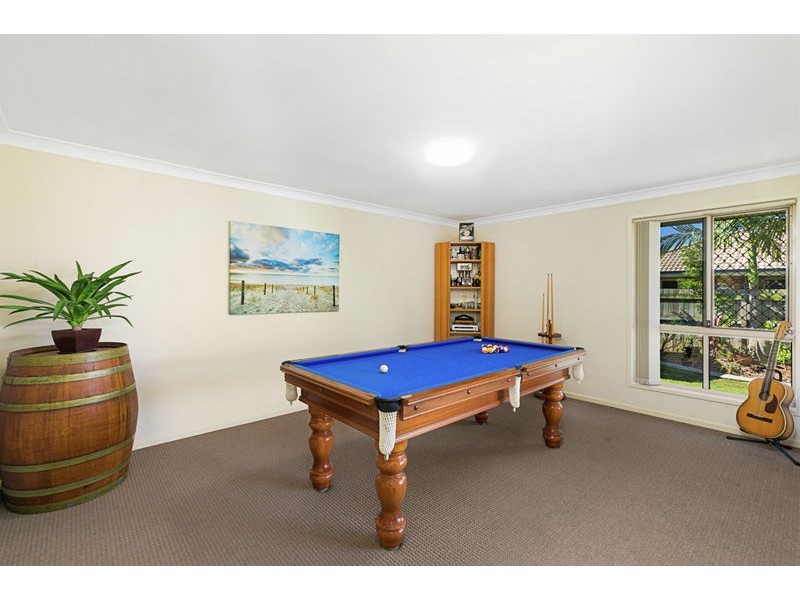 10 Anchor Place, Redland Bay QLD 4165