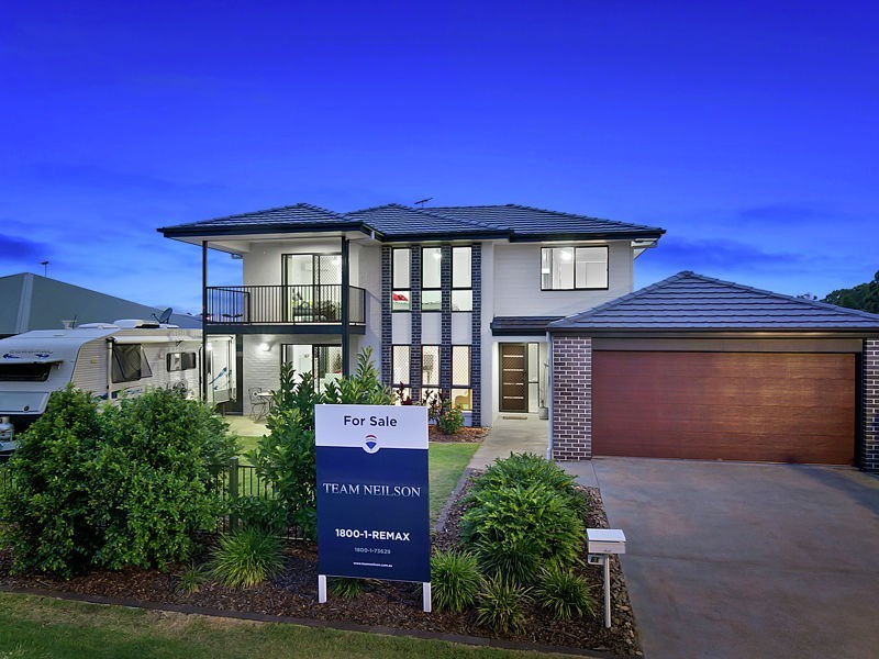 61 Bankswood Drive, Redland Bay QLD 4165