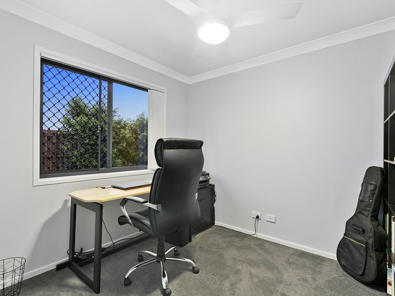 61 Bankswood Drive, Redland Bay QLD 4165