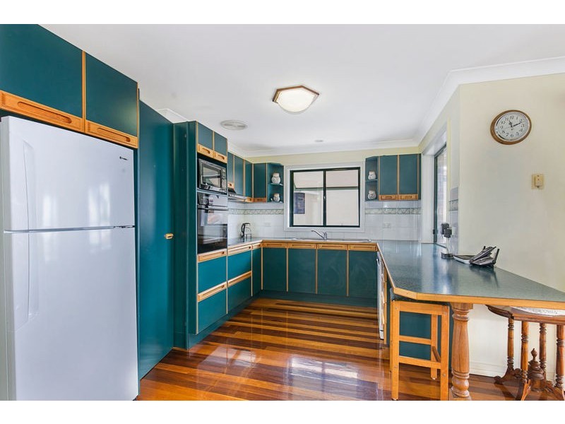 21 The Boulevard, Redland Bay QLD 4165