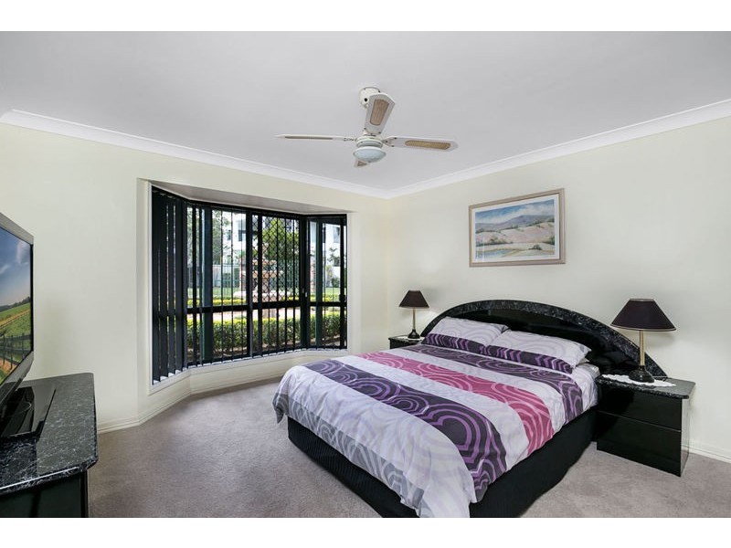 21 The Boulevard, Redland Bay QLD 4165