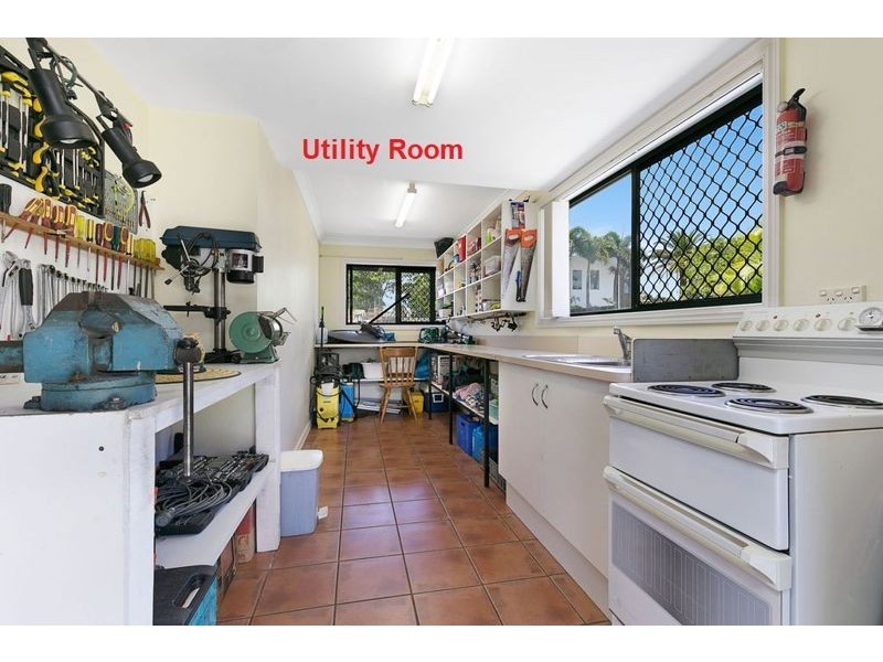 21 The Boulevard, Redland Bay QLD 4165