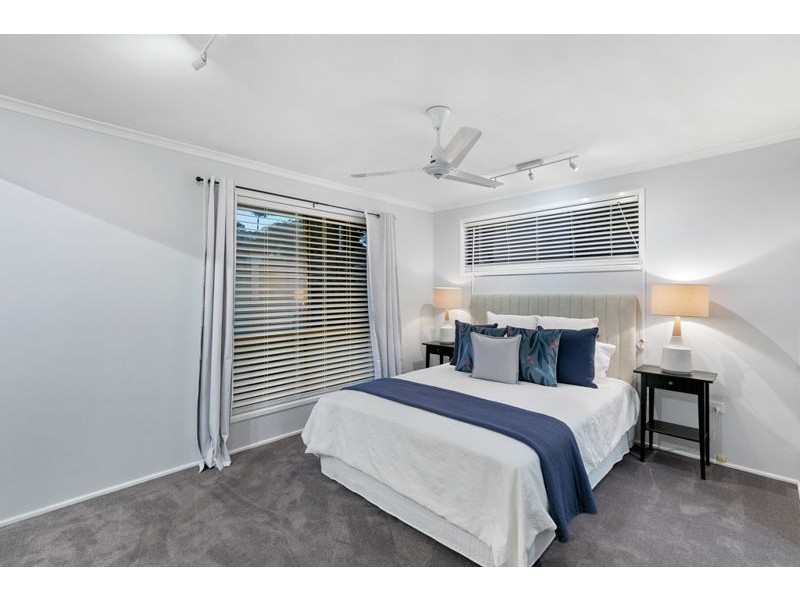 8 Sylvania Street, Wellington Point QLD 4160