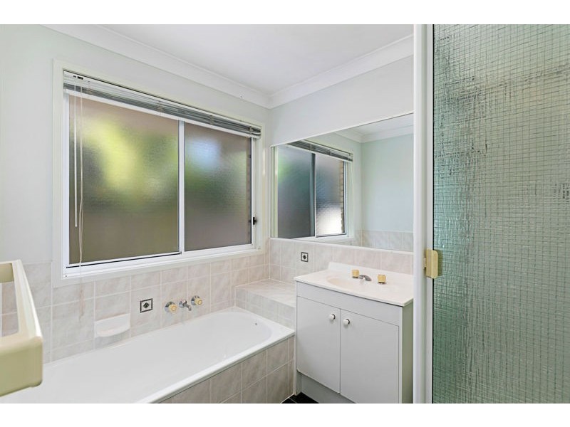 6 Telopea Court, Capalaba QLD 4157