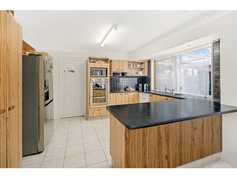 6 Holz Street, Victoria Point QLD 4165