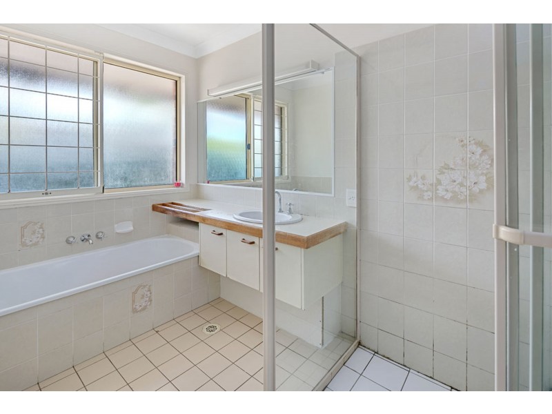 6 Holz Street, Victoria Point QLD 4165