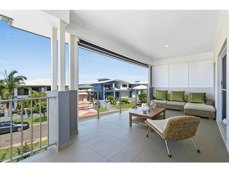 10 Haslingden Drive, Redland Bay QLD 4165