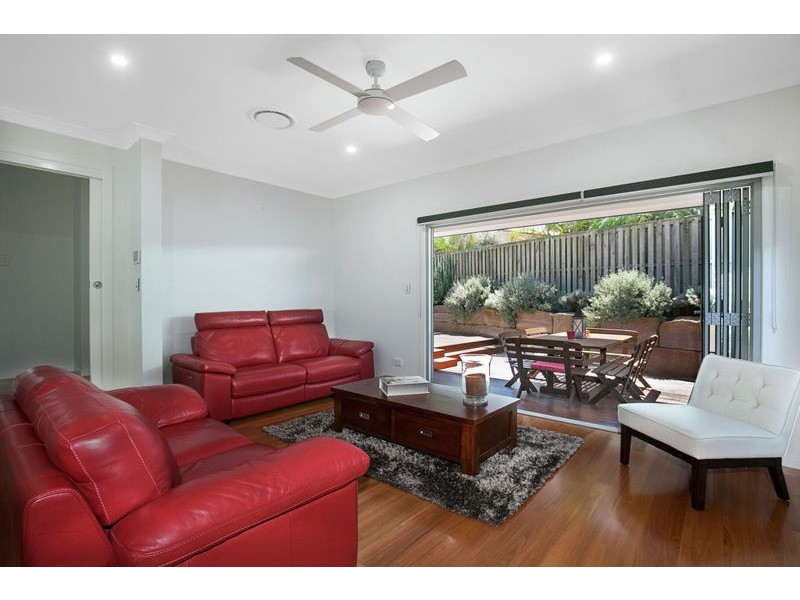 10 Haslingden Drive, Redland Bay QLD 4165