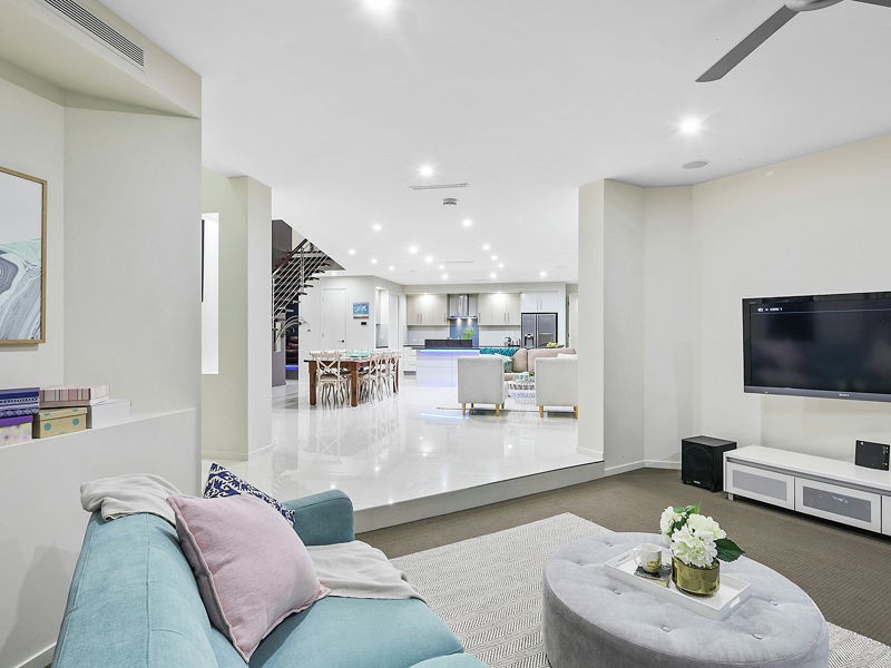 1 Seaspray Street, Thornlands QLD 4164