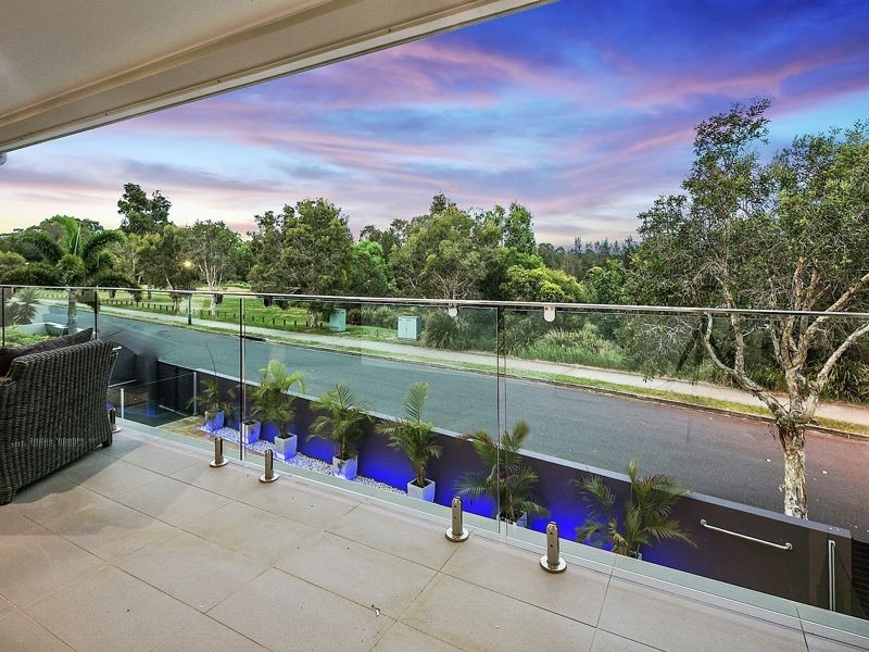 1 Seaspray Street, Thornlands QLD 4164