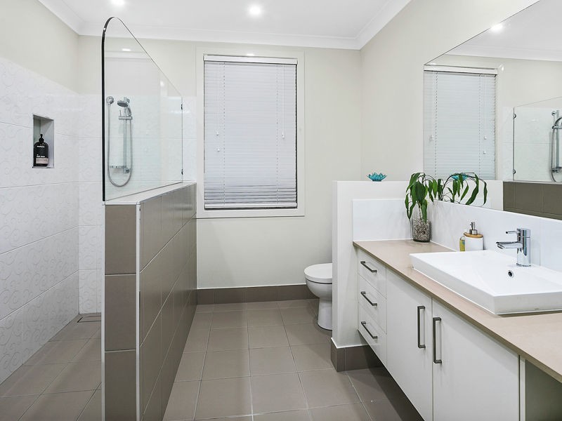 1 Seaspray Street, Thornlands QLD 4164