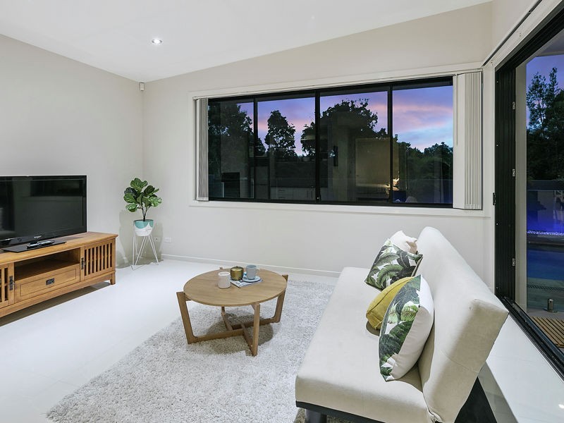 1 Seaspray Street, Thornlands QLD 4164