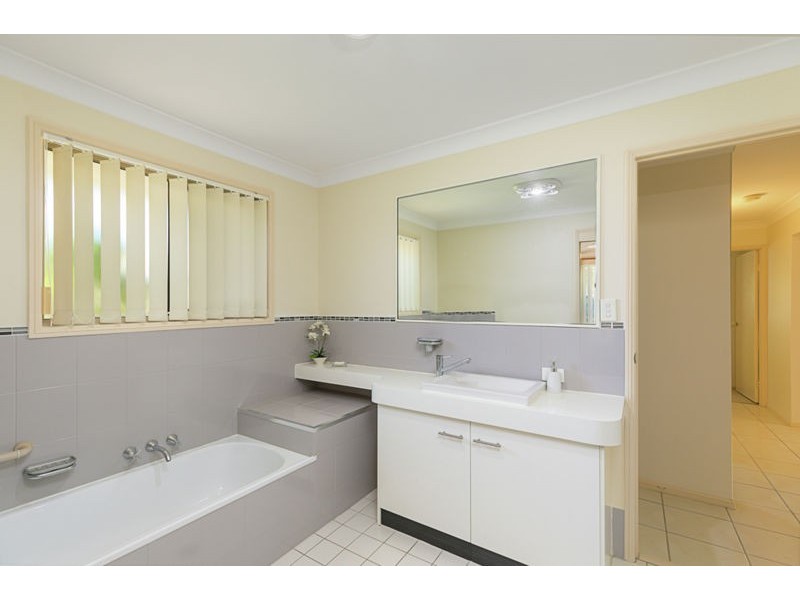 26 Chatsworth Cct, Capalaba QLD 4157