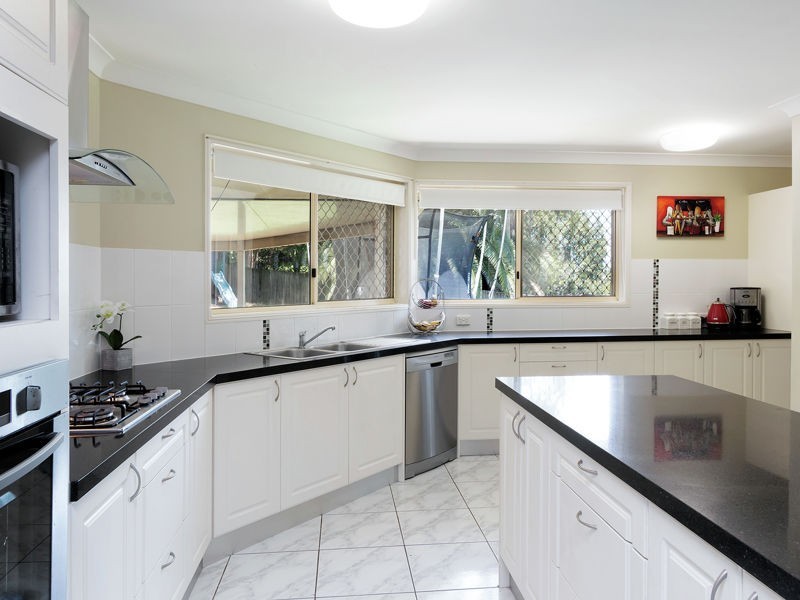 6 Elanal Ct, Cornubia QLD 4130