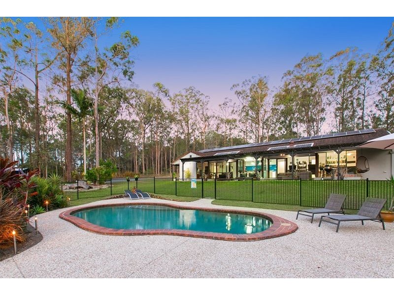 136 Pioneer Road, Sheldon QLD 4157