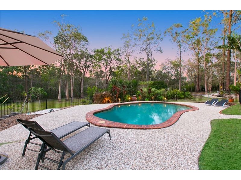 136 Pioneer Road, Sheldon QLD 4157