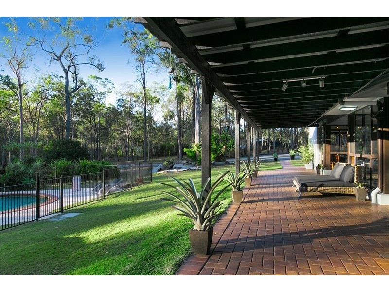 136 Pioneer Road, Sheldon QLD 4157