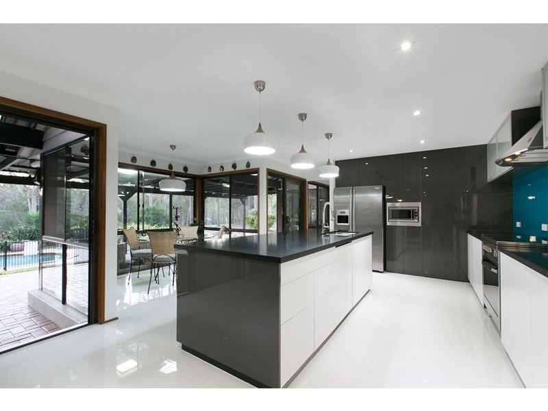 136 Pioneer Road, Sheldon QLD 4157
