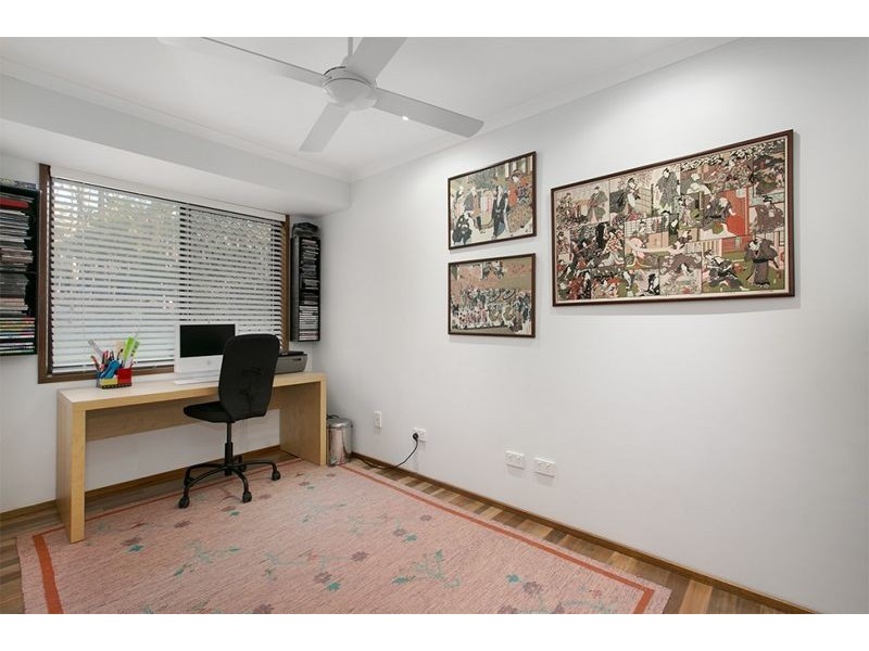 136 Pioneer Road, Sheldon QLD 4157