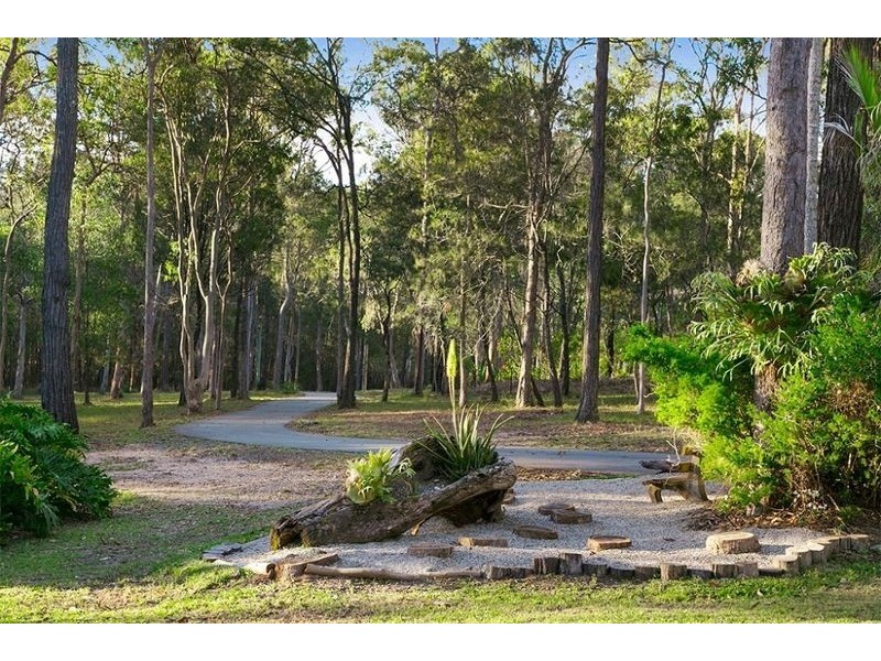 136 Pioneer Road, Sheldon QLD 4157