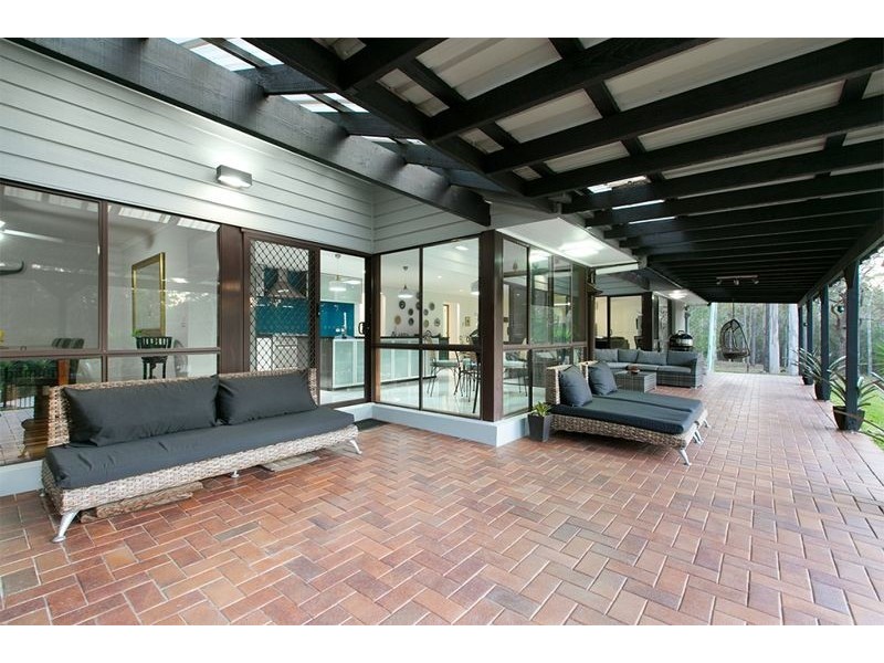 136 Pioneer Road, Sheldon QLD 4157