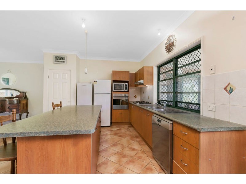 9 Tathra Court, Redland Bay QLD 4165