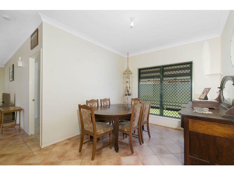 9 Tathra Court, Redland Bay QLD 4165