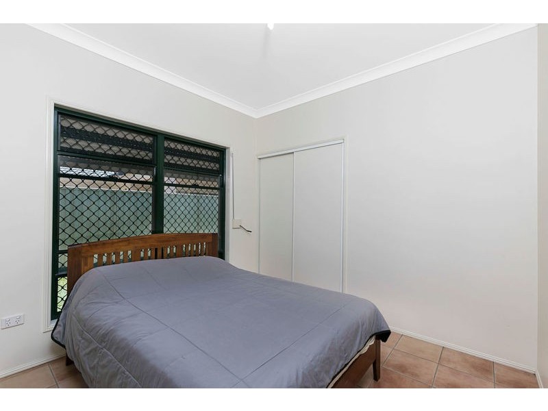 9 Tathra Court, Redland Bay QLD 4165