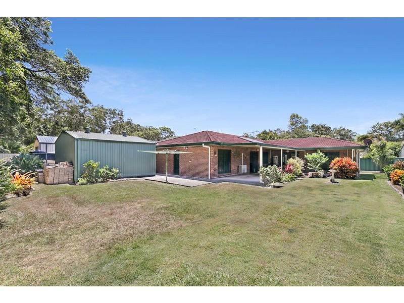 9 Tathra Court, Redland Bay QLD 4165