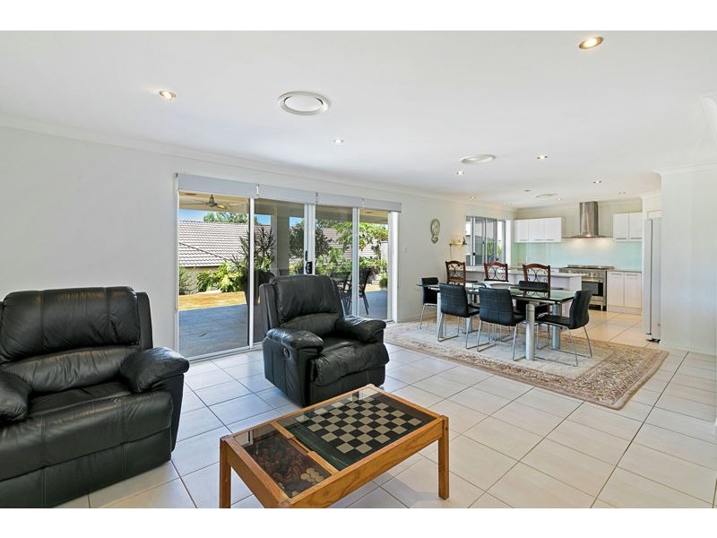 1 Wilson Place, Gumdale QLD 4154