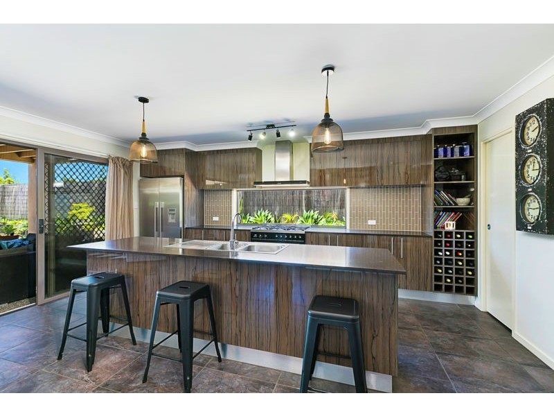8 Penda Circuit, Victoria Point QLD 4165