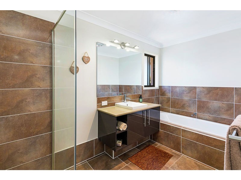 8 Penda Circuit, Victoria Point QLD 4165