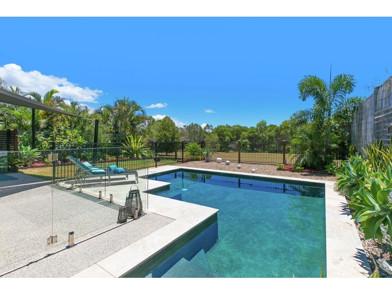 8 Penda Circuit, Victoria Point QLD 4165