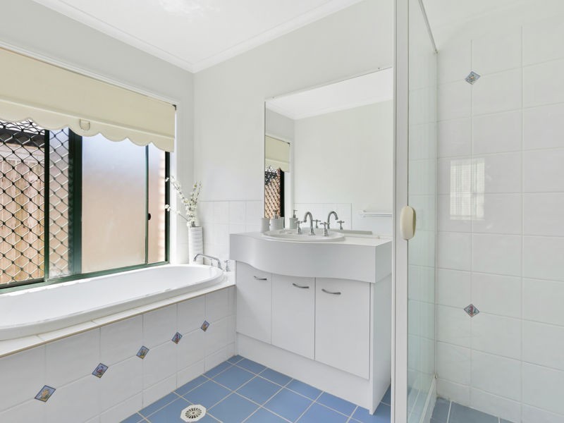 16 Kestrel Court, Victoria Point QLD 4165