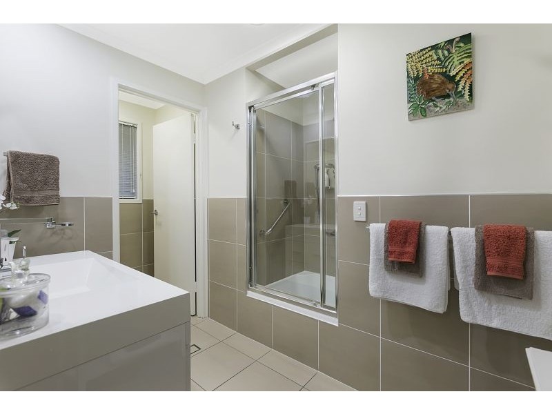 2/8 Woodland Street, Algester QLD 4115