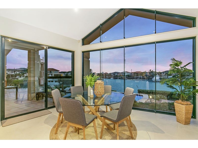 34 Piermont Place, Raby Bay QLD 4163