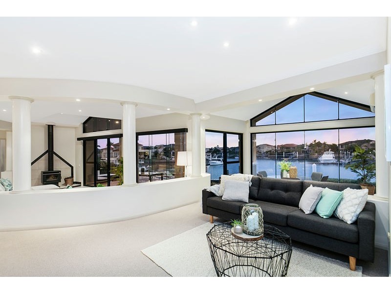 34 Piermont Place, Raby Bay QLD 4163