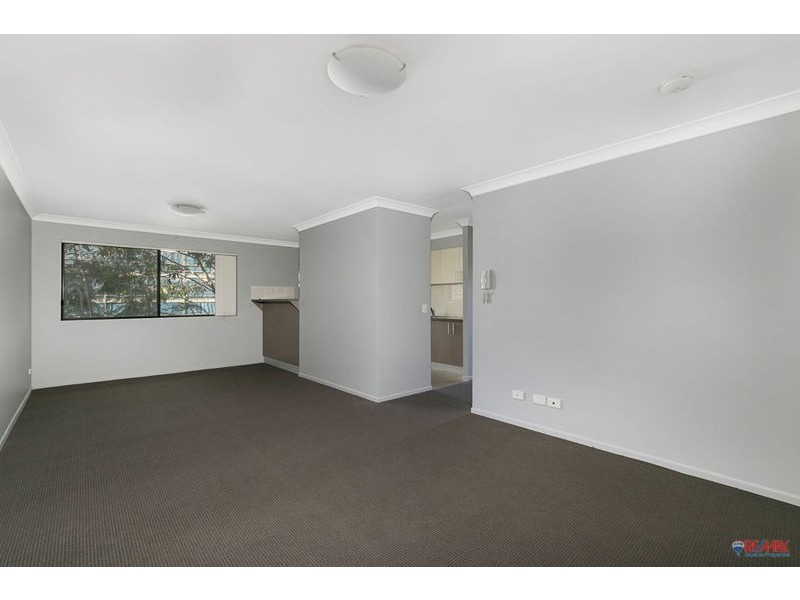 3/25 Pittwin Road North, Capalaba QLD 4157