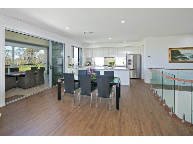 61 Waterville Drive, Thornlands QLD 4164