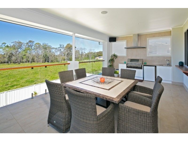 61 Waterville Drive, Thornlands QLD 4164