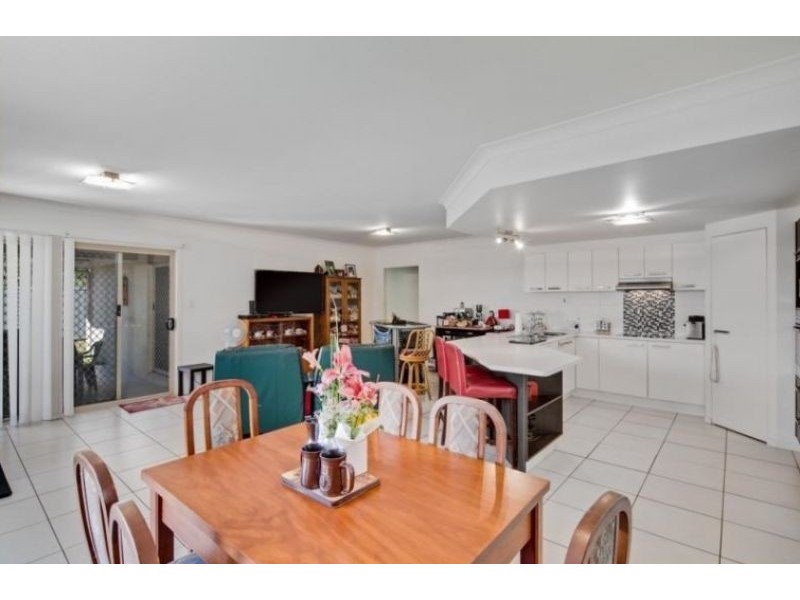4 Raife Close, Wellington Point QLD 4160
