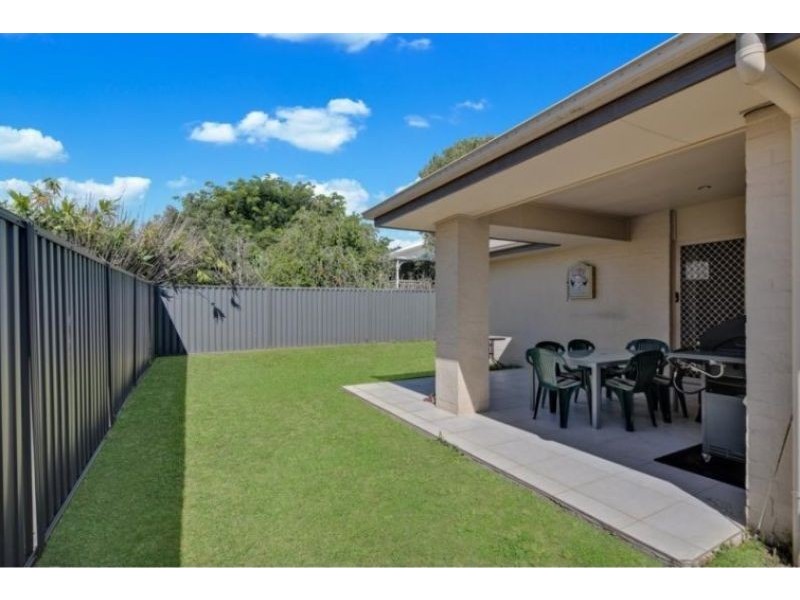 4 Raife Close, Wellington Point QLD 4160